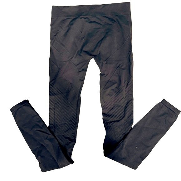 Seams Lovely One Size Fits All Seamless Black Moro Style Leggings - Picture 1 of 4